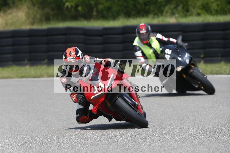 /27 12.06.2025 Ducati Schweiz Trackday Warmup  ADR/gelb-jeaune/42